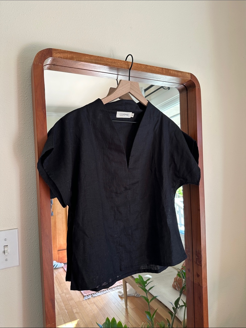 LUXMII Emil Linen Top Black S